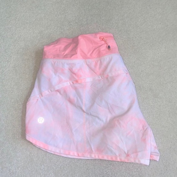 Lululemon Speed Shorts in Spray Dye Barely Pink Bleached Coral Size 8 - Picture 6 of 6